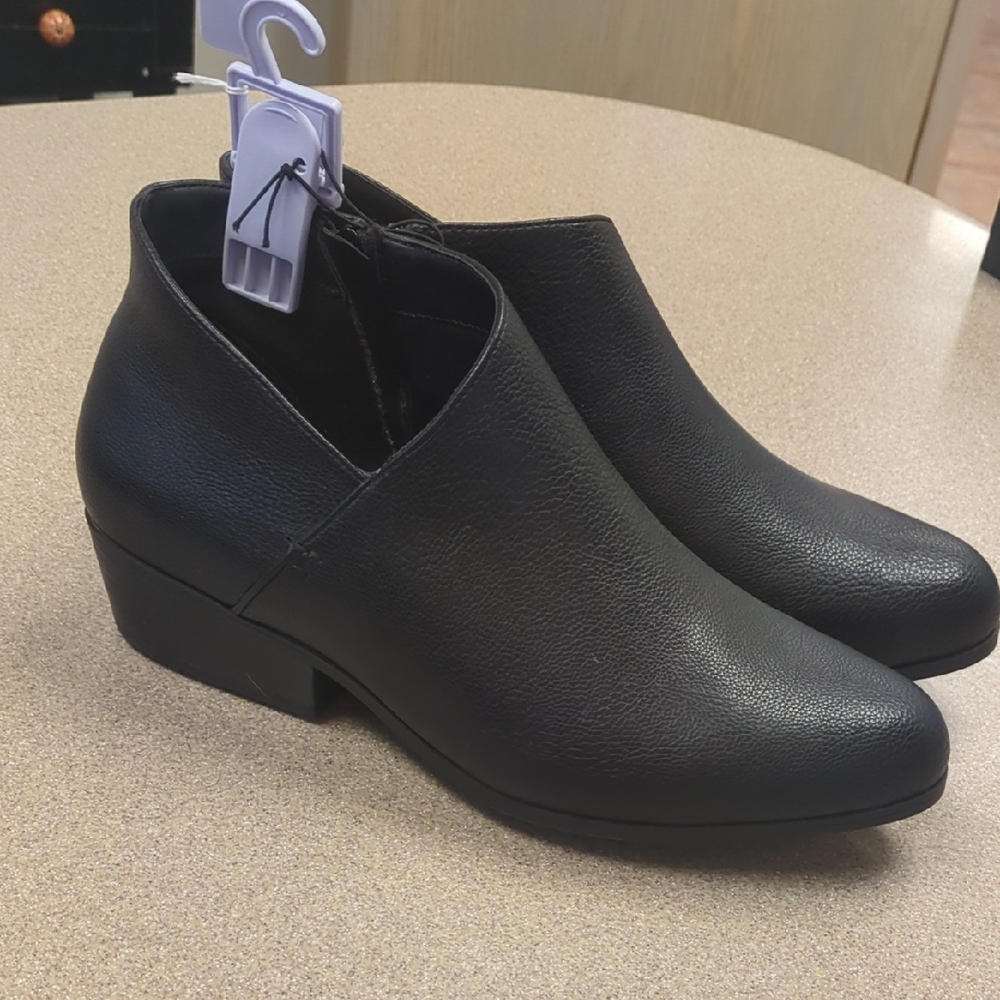 Black V-Cut Ankle Booties